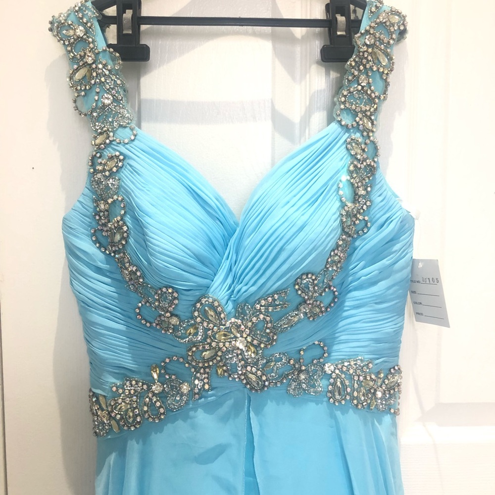 Beautiful light blue prom/formal gown